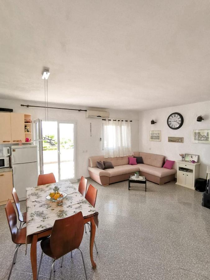 Apartments By The Sea Mimice, Omis - 14230 Exterior foto